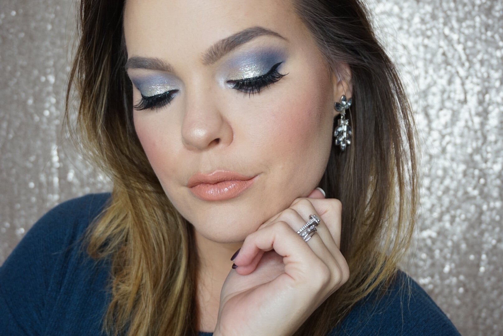 Silver on sale blue eyeshadow