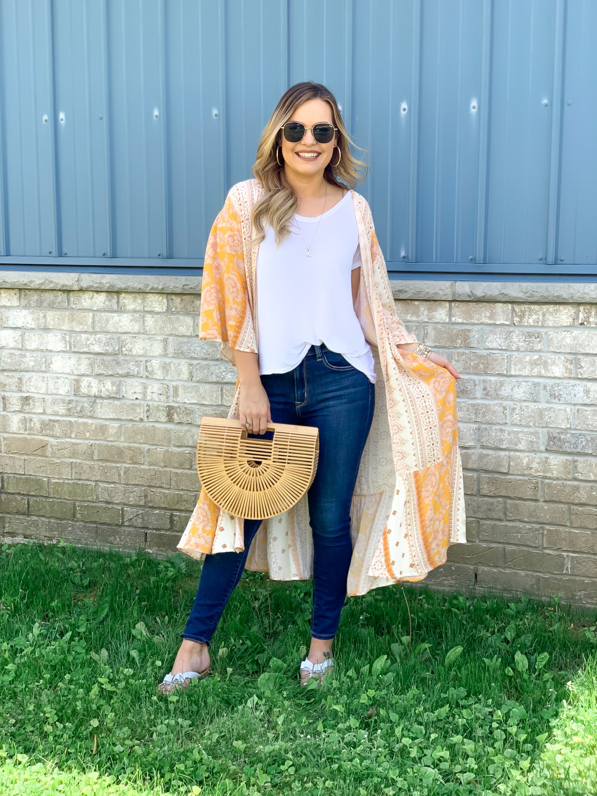 Kimono on sale jeans outfit