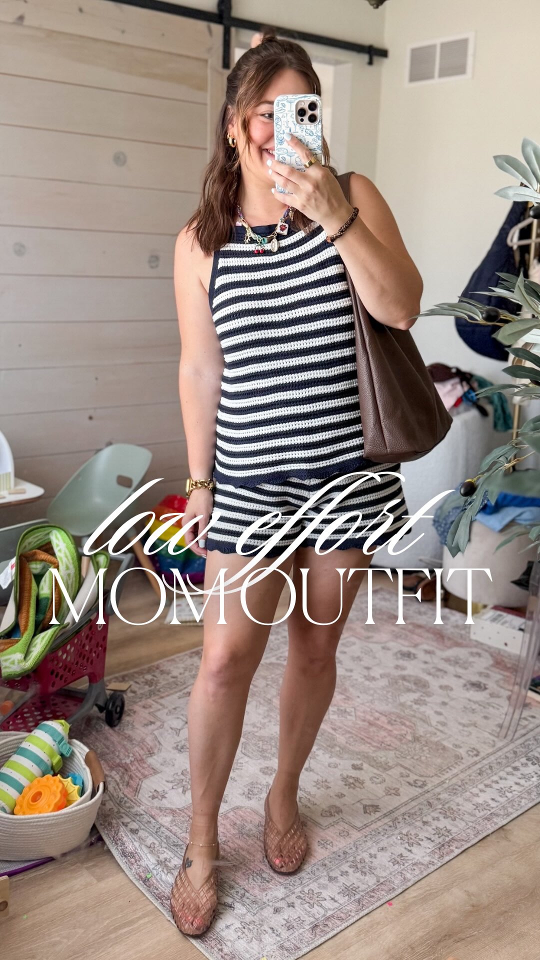Even better, it comes in kids sizes - nothing better than mommy & mini matching 👀 Comment LOOK for links