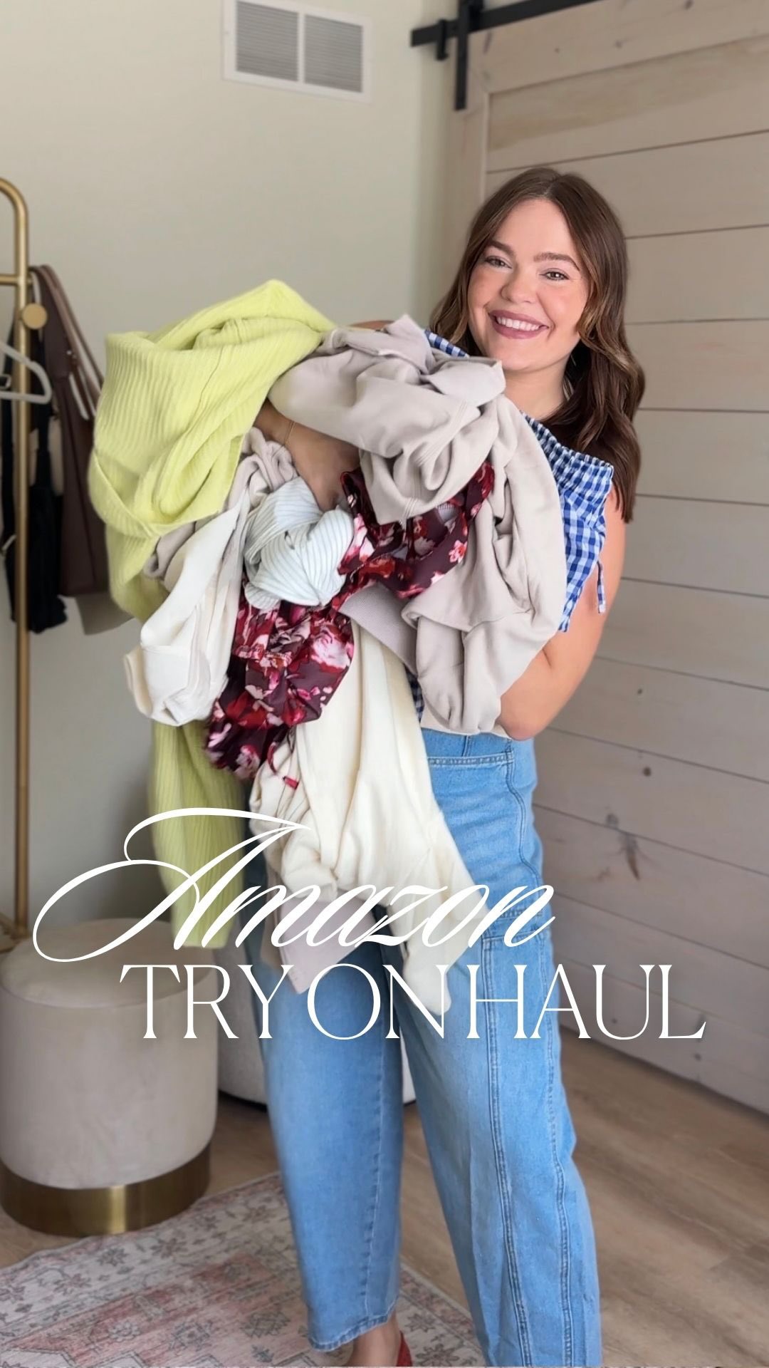 KEEPING everything from this haul because it’s all so good!! 👏🏼 Comment HAUL for links #summertofallfashion #tryonhaul #falllayers #midsizemomoutfits #barreljeans